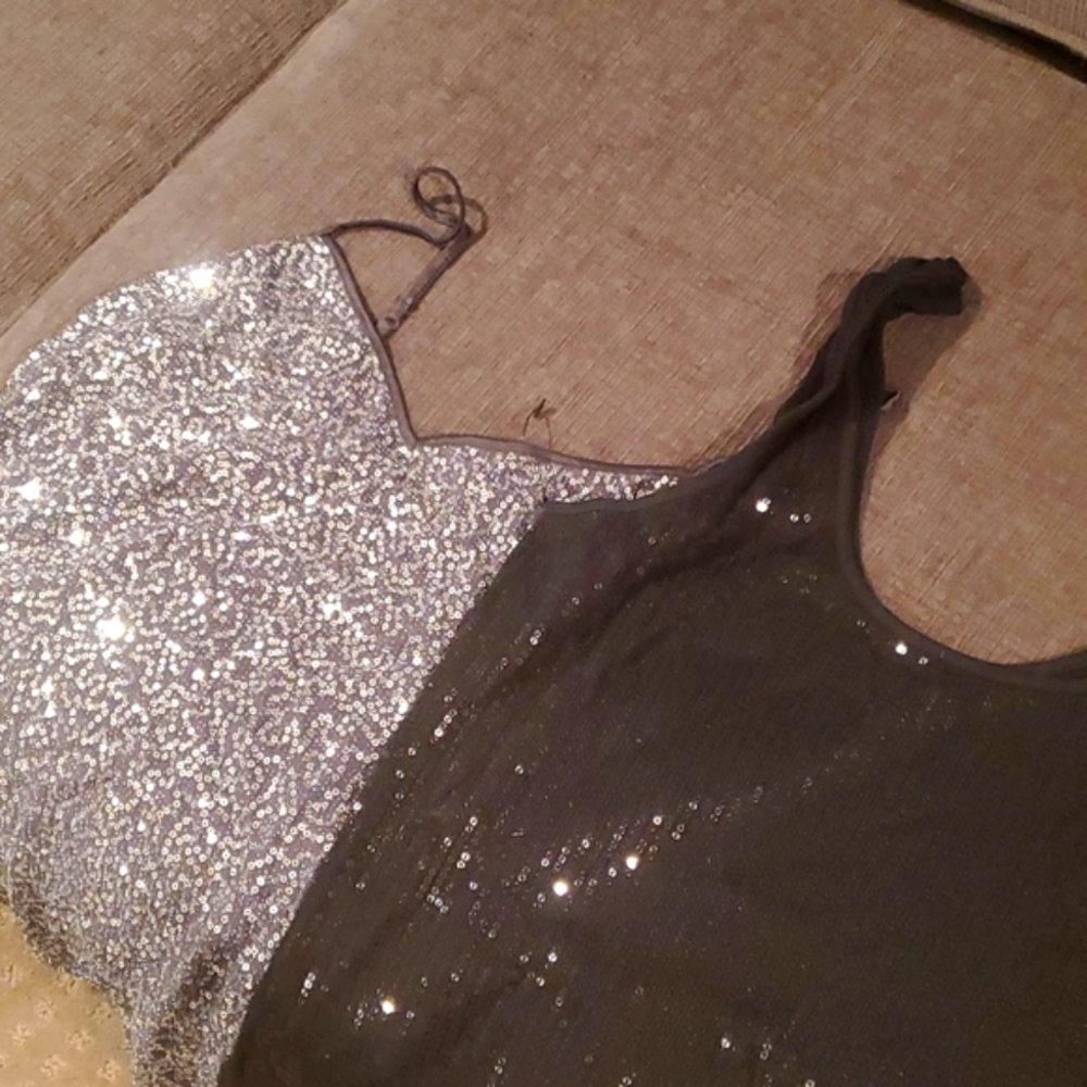 Tank top silver and black great for holidays  size large.